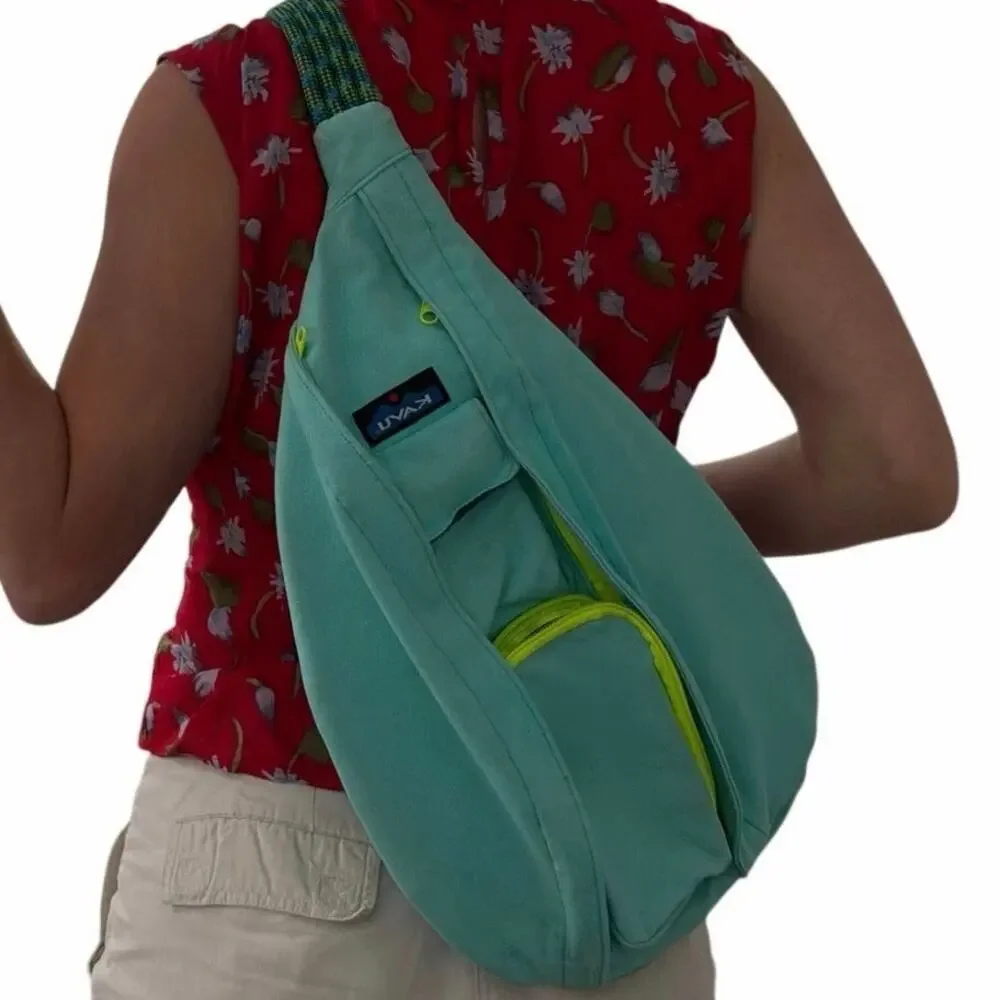 Kavu wear pet seen